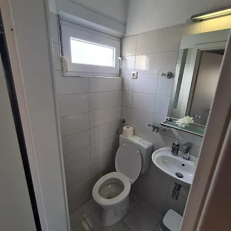Apartments Lana - 30 M From The Sea * Seline