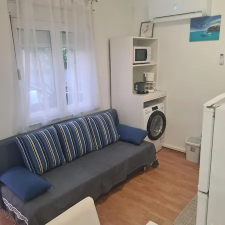 Apartment Apartments Lana - 30 M From The Sea *