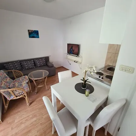 Apartamento Lana - 30 M From The Sea *