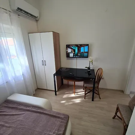 Apartamento Lana - 30 M From The Sea *