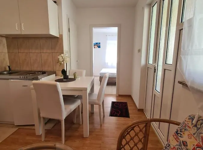 شقة Lana - 30 M From The Sea سيلين