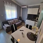 Daire Lana - 30 M From The Sea Seline