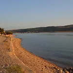 Lana - 30 M From The Sea Seline