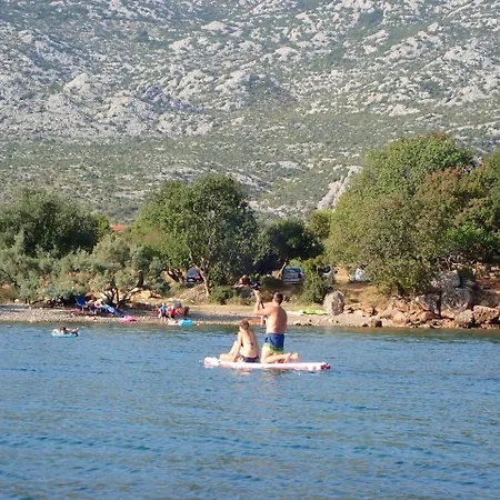 Lana - 30 M From The Sea Apartmán Seline